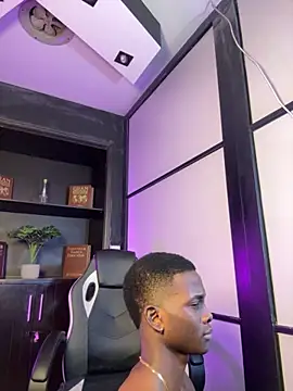 Brycce santos online show from 5, 11, 2025