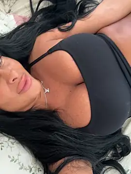Snapshot of AriannaIsabellax chatting on 2, 5, 2026 AriannaIsabellax online show from 2, 5, 2026