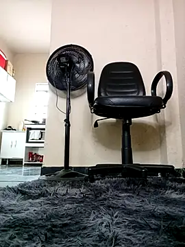 indiazinhabella27 online show from 26, 9, 2025