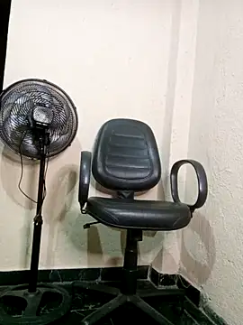 indiazinhabella27 online show from 1, 10, 2025