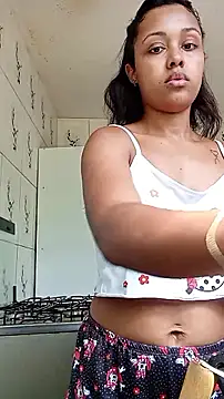 indiazinhabella27 online show from 5, 2, 2026