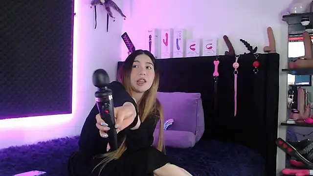 karlamoon23 online show from 26, 11, 2025