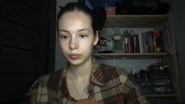 Yuna5343 online show from 18, 9, 2025