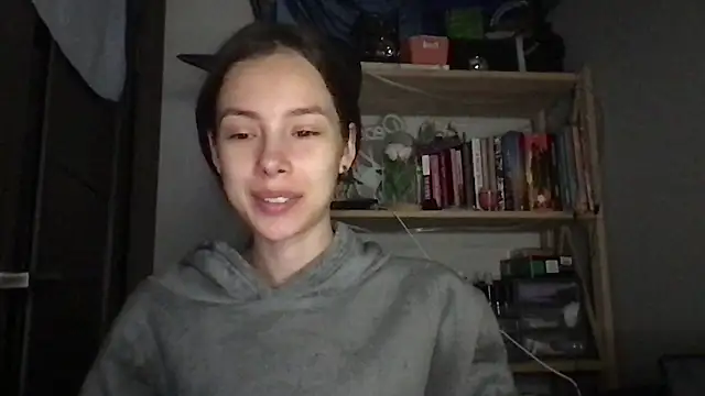 Yuna5343 online show from 3, 10, 2025