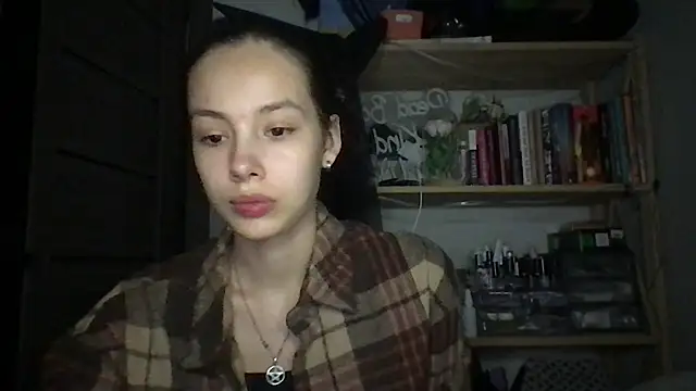 Yuna5343 online show from 16, 9, 2025