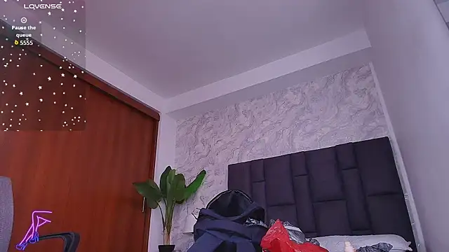 mishell- online show from 10, 10, 2025