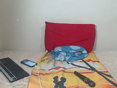  SweetLips  online show from 13, 4, 2026