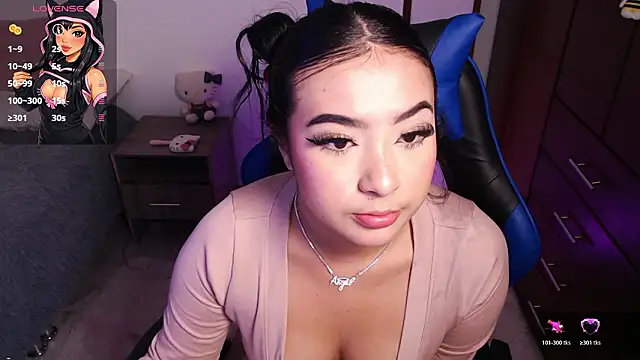 Angela elliss1 online show from 17, 2, 2026