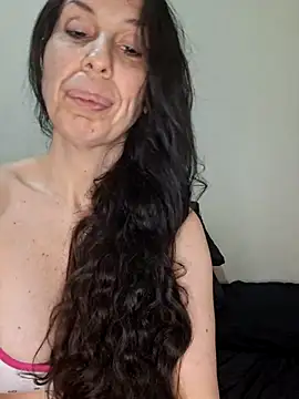Snapshot of Lhcruz chatting on 26, 6, 2026 Lhcruz online show from 26, 6, 2026