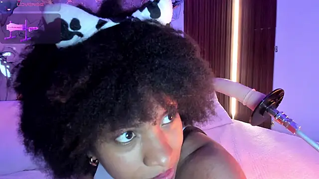 Lolalewis777 online show from 4, 10, 2025