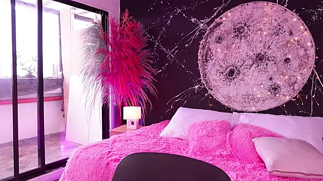 ShaniaDaniels online show from 17, 12, 2025