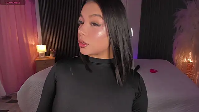 ShaniaDaniels online show from 7, 4, 2026