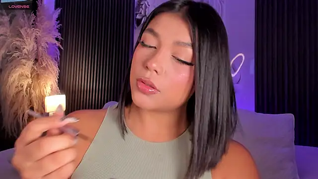 ShaniaDaniels online show from 4, 3, 2026