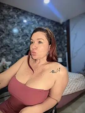 Snapshot of Bigass_curvy chatting on 22, 11, 2025 Bigass curvy online show from 22, 11, 2025