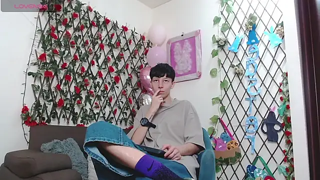 LiamBrown09 online show from 27, 3, 2026