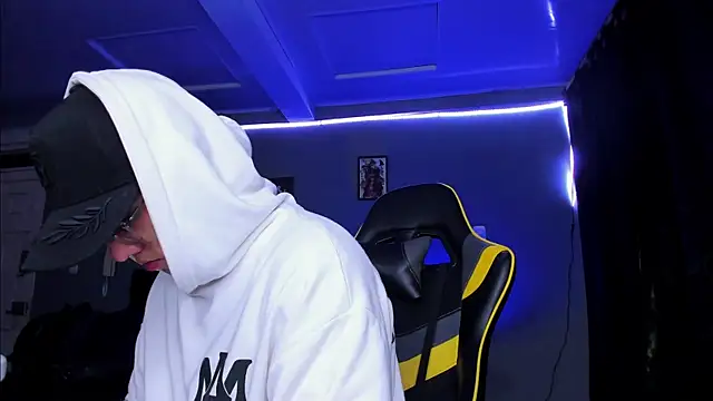 Snapshot of alexgiraldo__ chatting on 30, 10, 2025 alexgiraldo online show from 30, 10, 2025