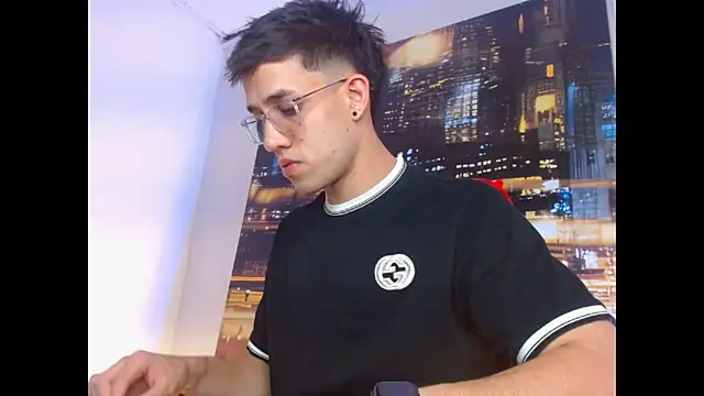 Snapshot of alexgiraldo__ chatting on 14, 3, 2026 alexgiraldo online show from 14, 3, 2026