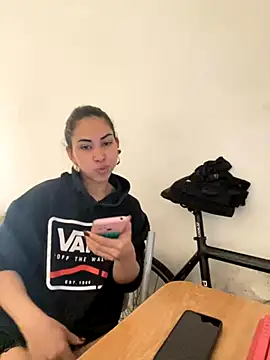 jessens144 online show from 10, 9, 2025