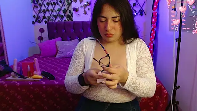 Estrella  sex online show from 12, 2, 2026