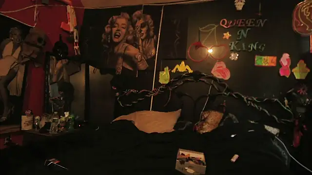 Splash Queen420 online show from 15, 3, 2026