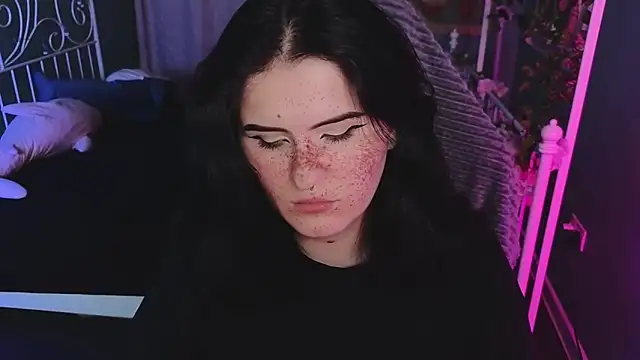 Dark Shine online show from 12, 11, 2025