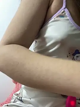 SiennaQueen18 online show from 16, 9, 2025