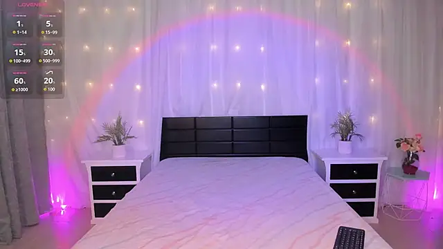 Evolet Bee online show from 31, 10, 2025