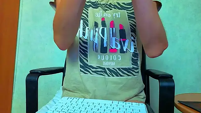 Bom Mia Bom online show from 17, 7, 2026