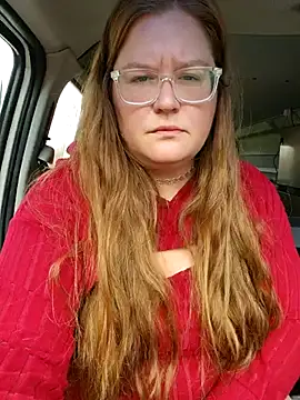 Snapshot of Love86Emily chatting on 26, 10, 2025 Love86Emily online show from 26, 10, 2025