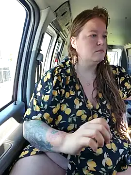 Snapshot of Love86Emily chatting on 15, 9, 2025 Love86Emily online show from 15, 9, 2025