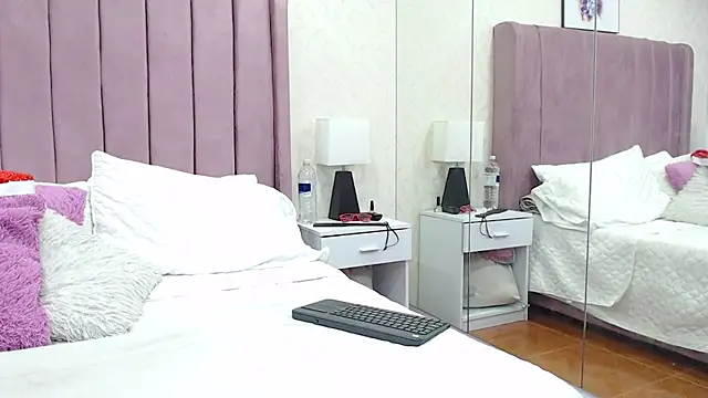 AriannaAdames online show from 18, 12, 2025