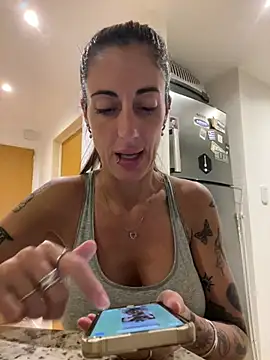 ferchule7 online show from 15, 4, 2026