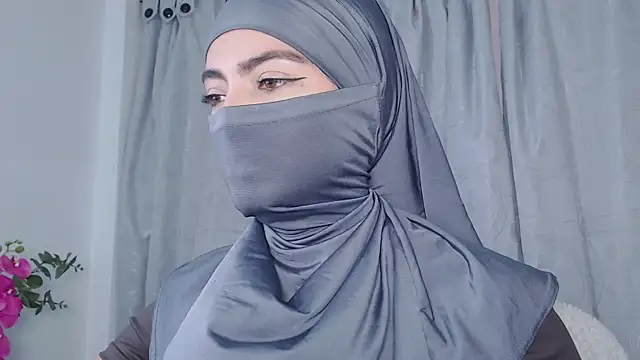 Snapshot of jade_nassar chatting on 16, 6, 2026 jade nassar online show from 16, 6, 2026