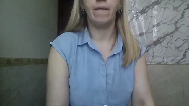 Snapshot of MiyaHottie chatting on 16, 2, 2026 MiyaHottie online show from 16, 2, 2026