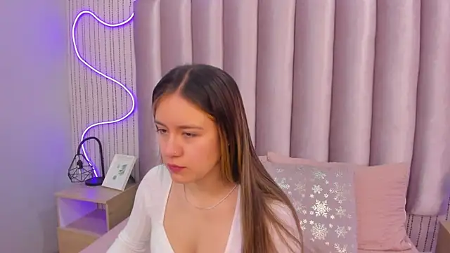 Snapshot of SamanthaPeachss chatting on 13, 11, 2025 SamanthaPeachss online show from 13, 11, 2025