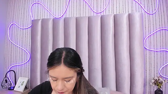 Snapshot of SamanthaPeachss chatting on 26, 11, 2025 SamanthaPeachss online show from 26, 11, 2025