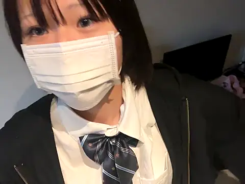 Snapshot of kabikabi_makaron chatting on 31, 10, 2025 kabikabi makaron online show from 31, 10, 2025