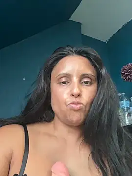 Angelaarayexx online show from 17, 6, 2026