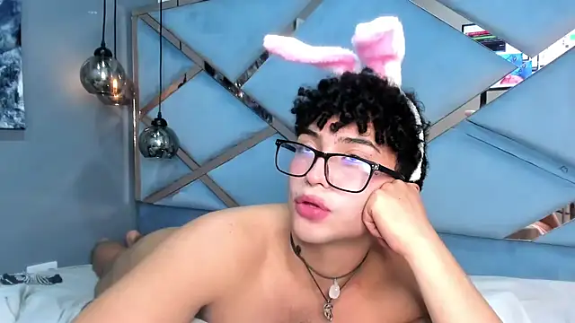 Valentin0 3 online show from 6, 11, 2025