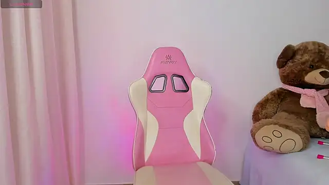 Nataly evans18 online show from 4, 10, 2025