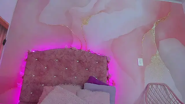 Mila grace  online show from 31, 10, 2025