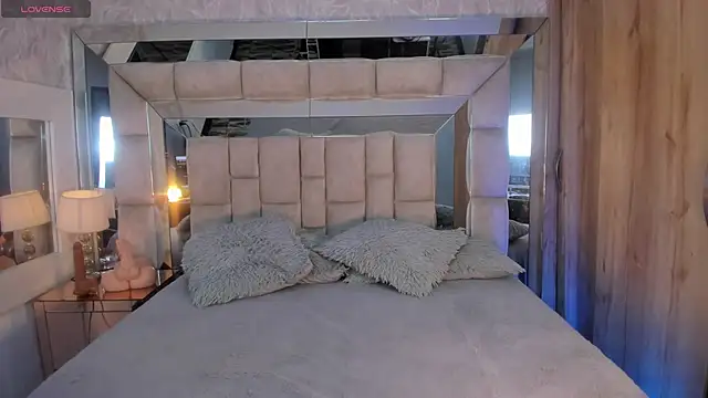 MaddyGray  online show from 2, 11, 2025