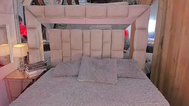 MaddyGray  online show from 20, 9, 2025