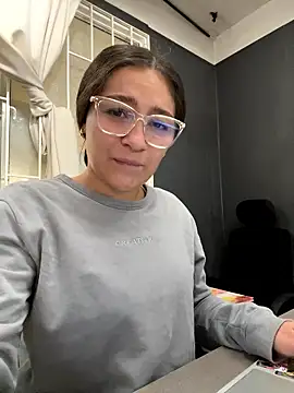 Snapshot of Alyha_Cortes chatting on 17, 1, 2026 Alyha Cortes online show from 17, 1, 2026