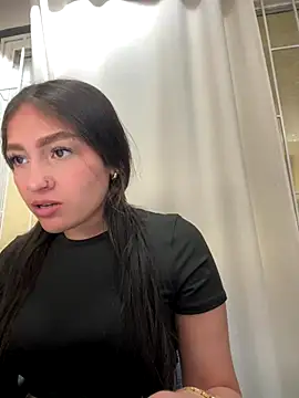 Alyha Cortes online show from 6, 10, 2025