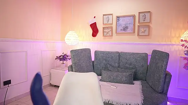 LoonaNyx online show from 25, 11, 2025