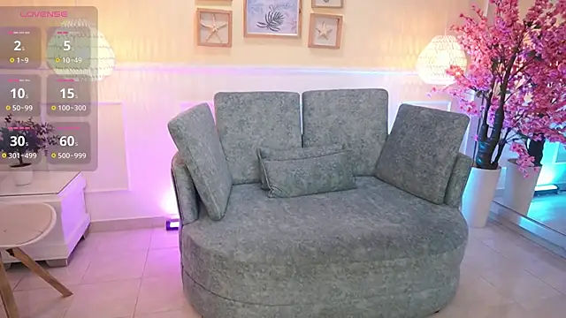 LoonaNyx online show from 15, 9, 2025