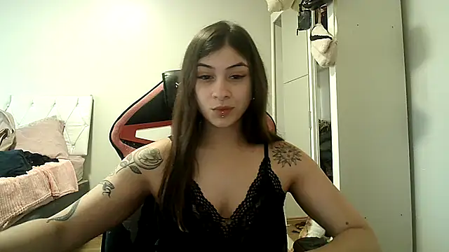 Becca B online show from 28, 11, 2025