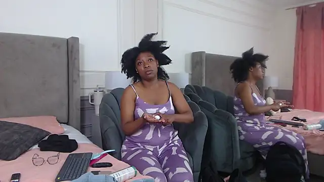 NatashaSilver online show from 25, 10, 2025