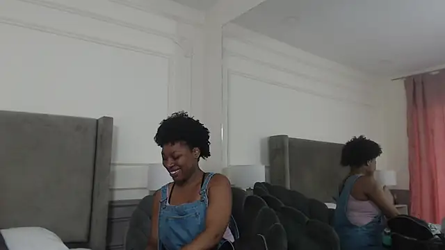 NatashaSilver online show from 8, 11, 2025